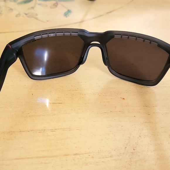 Nike  sunglasses - Picture 3 of 5